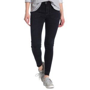 NWT Free People Mid Rise Released Hem Skinny Jeans